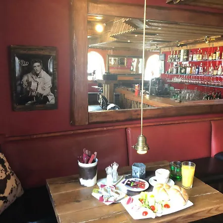 Rauchkuchl Guest house 3*